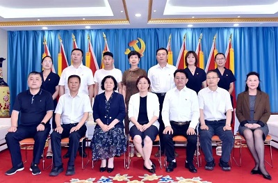 王鸿雁新任重要职务，成为引领新时代的先锋力量楷模