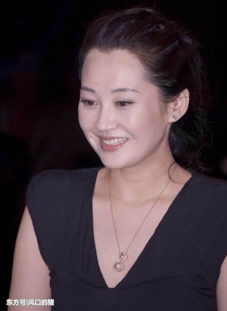 演员袁莉,重磅推出演员袁莉的科技新宠——智能生活尽在掌握！