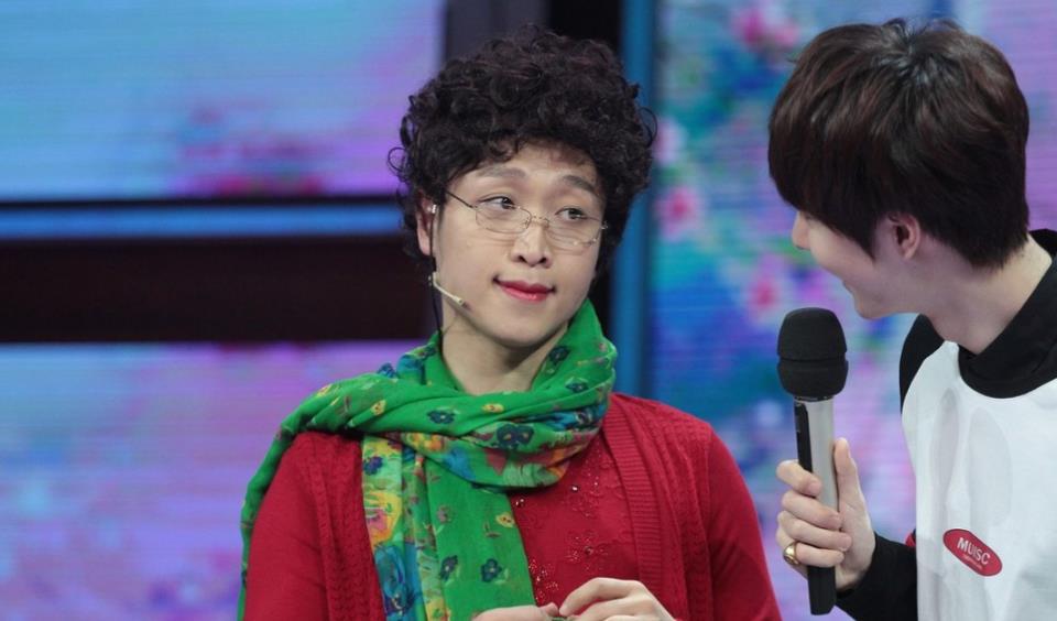 演员王雅伦与小巷中的秘密风味馆探秘