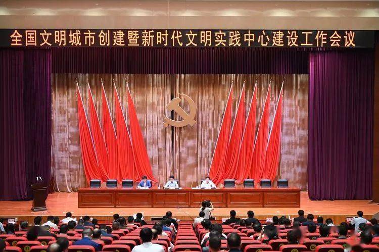上海最新房产政策，时代的印记与城市的脉络同步前行。