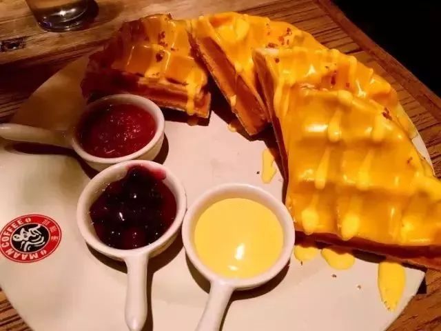 雅酷最新，小巷中的美食秘境探索