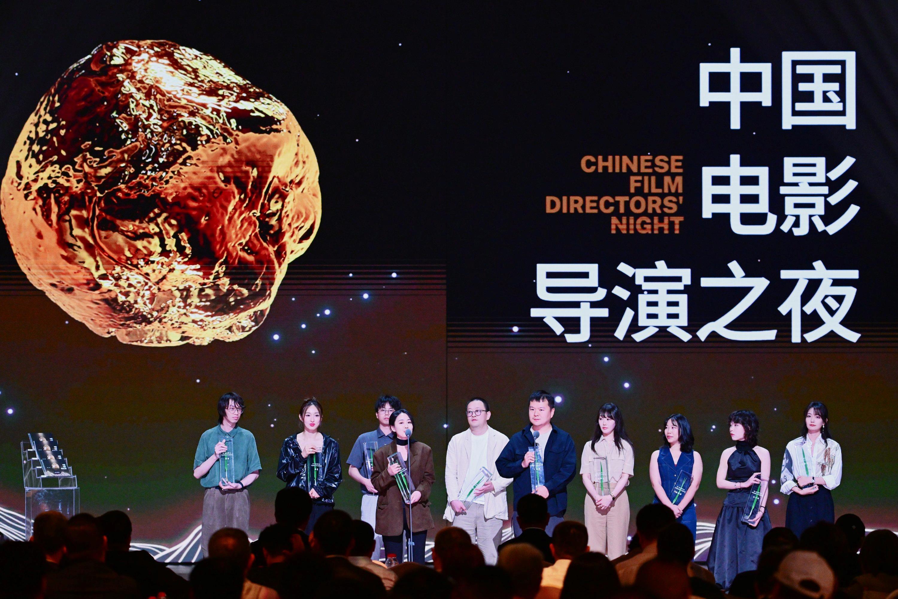 回顾与探讨，成人电影免费下载的时代背景、影响与时代地位